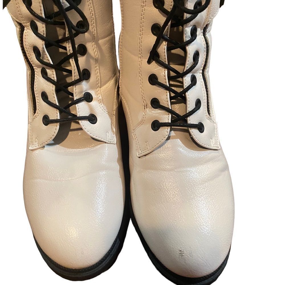 Rogue Combat Boots Womens  10 M White Black Lace Up Mid Chunky Sole Leather